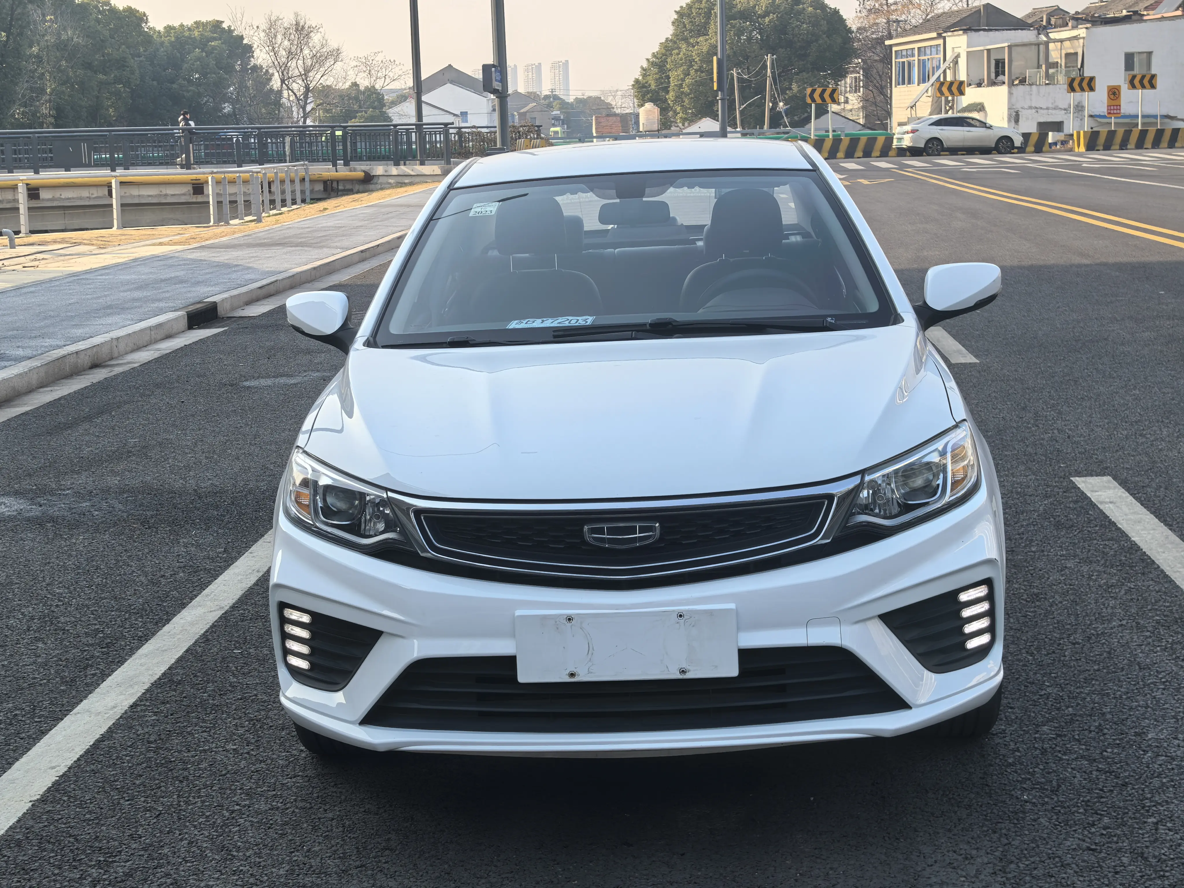 Geely Vision  из Китая