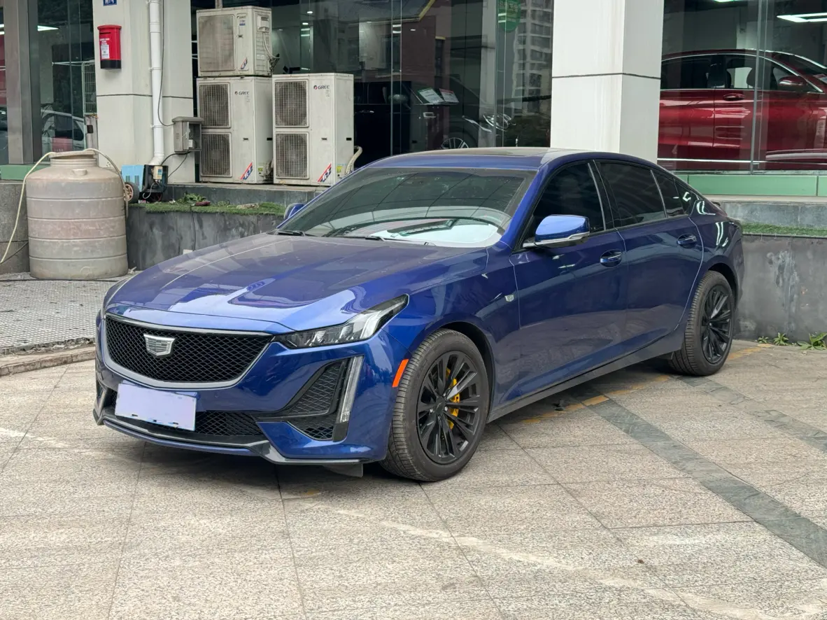 Cadillac CT5  из Китая