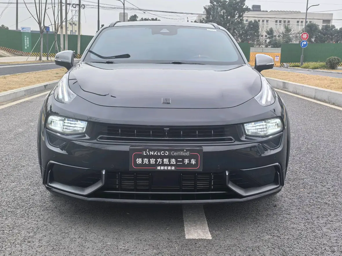 Lynk & Co 02 Hatchback  из Китая