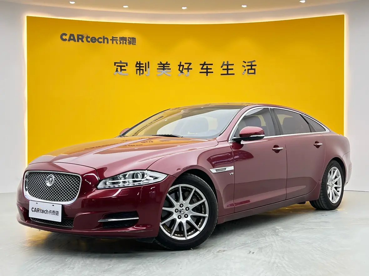 Jaguar XJ
