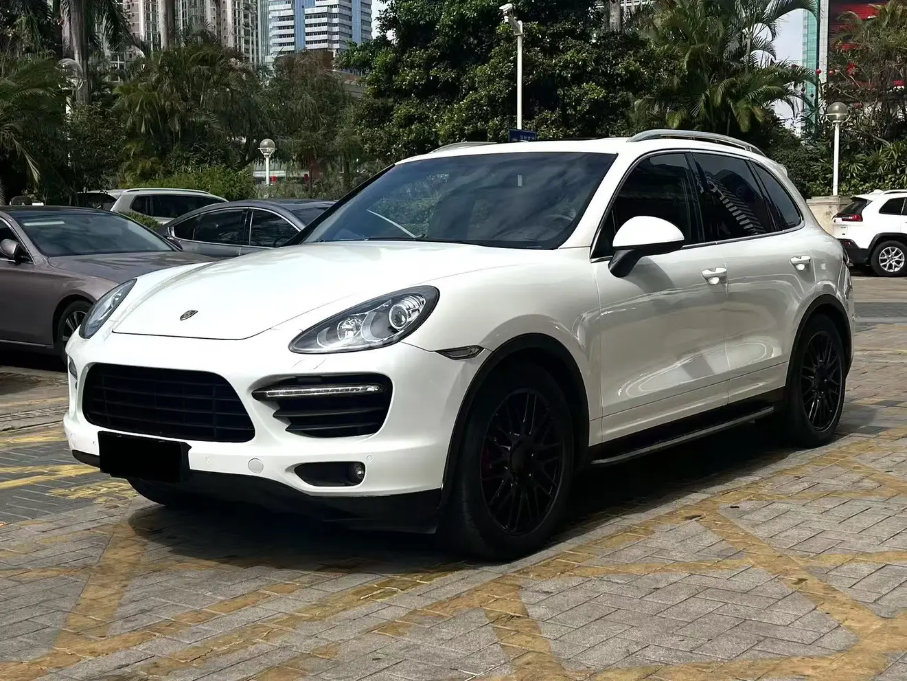 Porsche Cayenne  из Китая