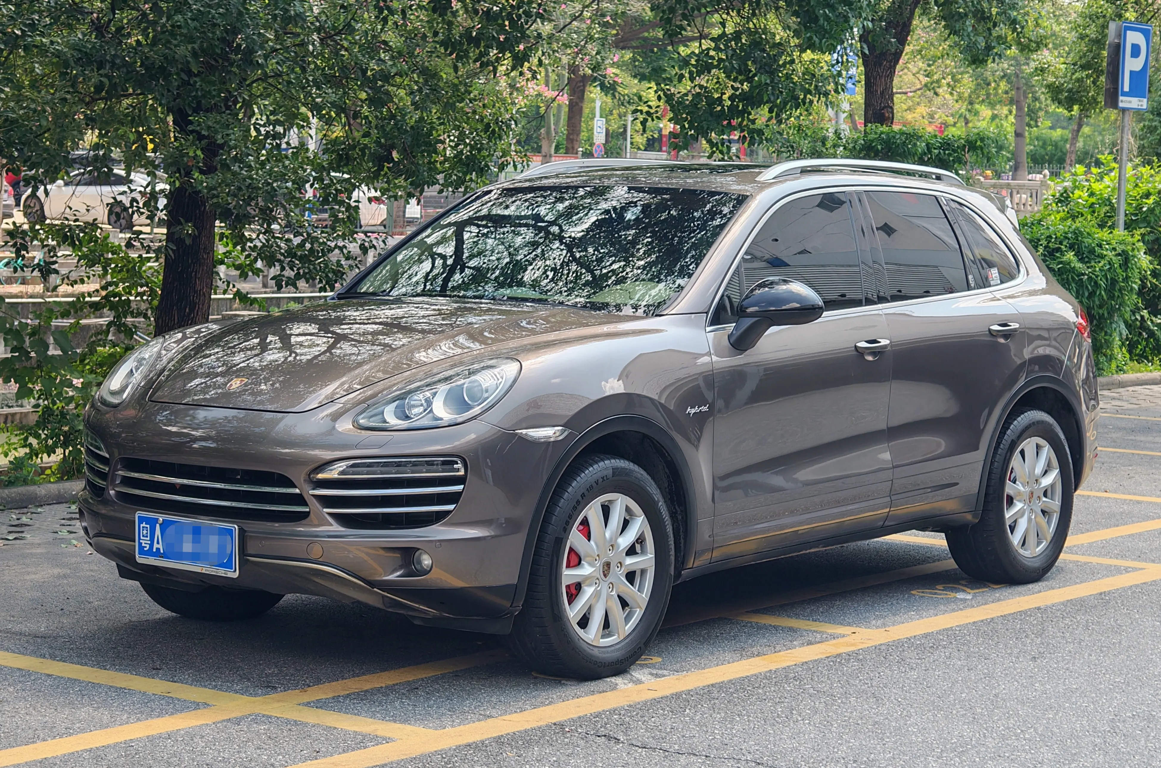 Porsche Cayenne  из Китая