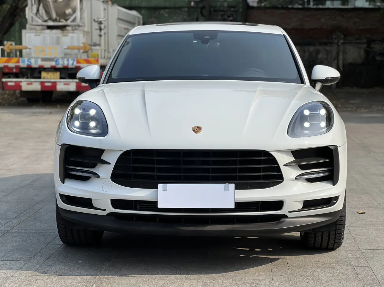 Porsche Macan  из Китая