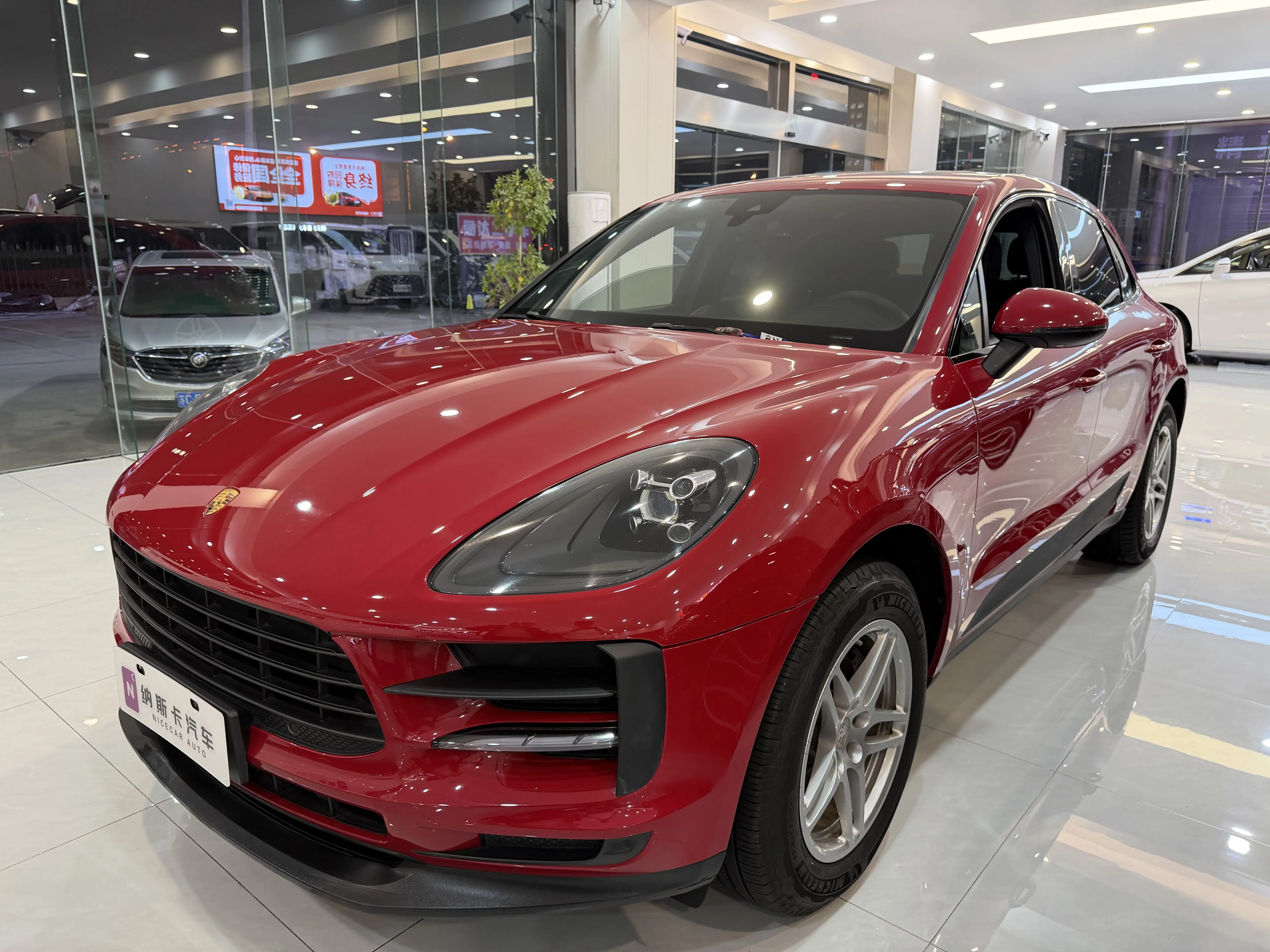 Porsche Macan  из Китая
