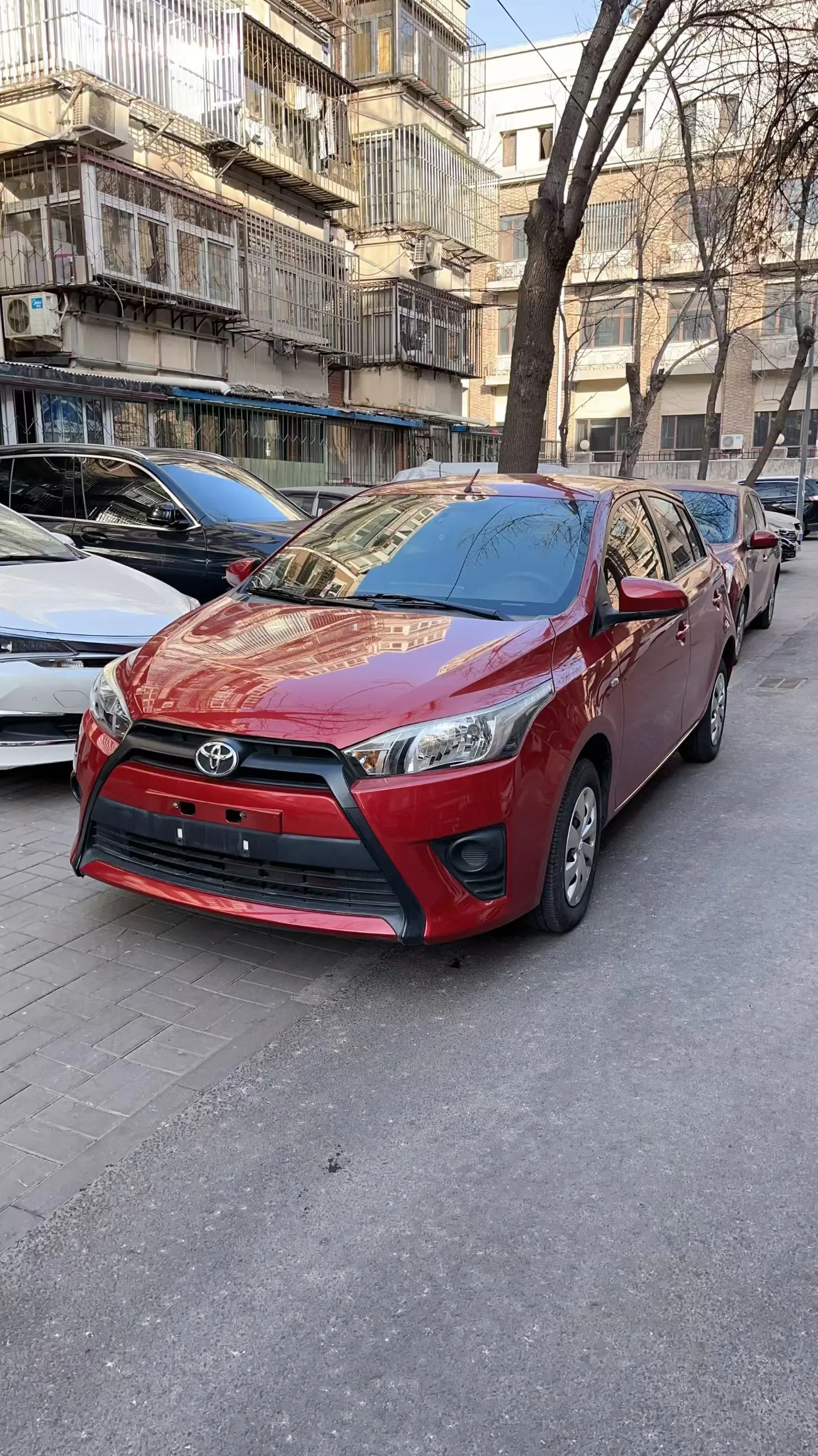 Toyota Yaris L  из Китая