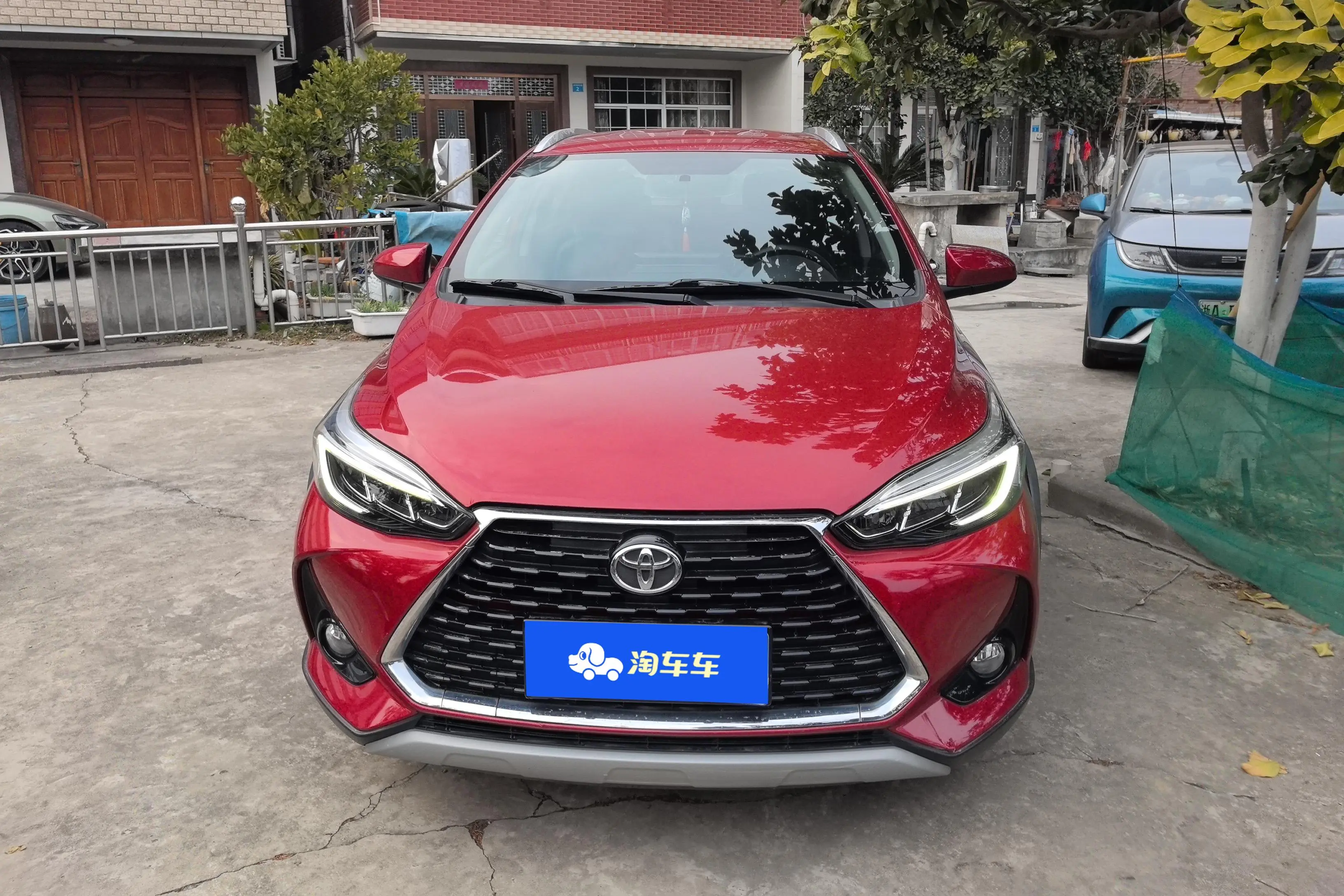 Toyota Yaris L  из Китая