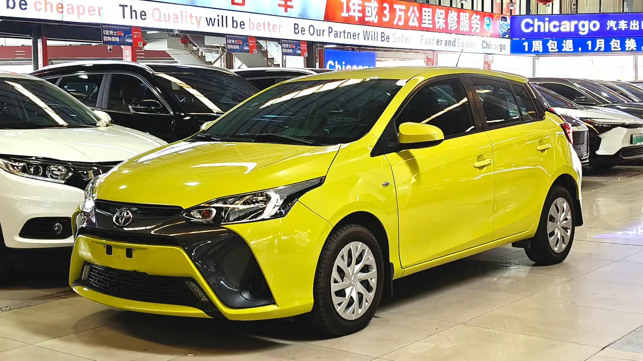 Toyota Yaris L  из Китая
