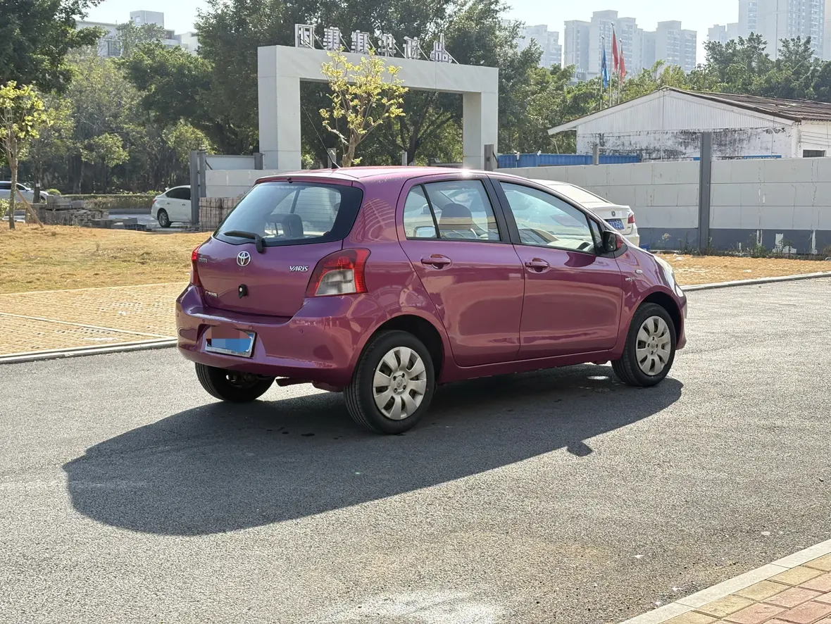 Toyota Yaris  из Китая