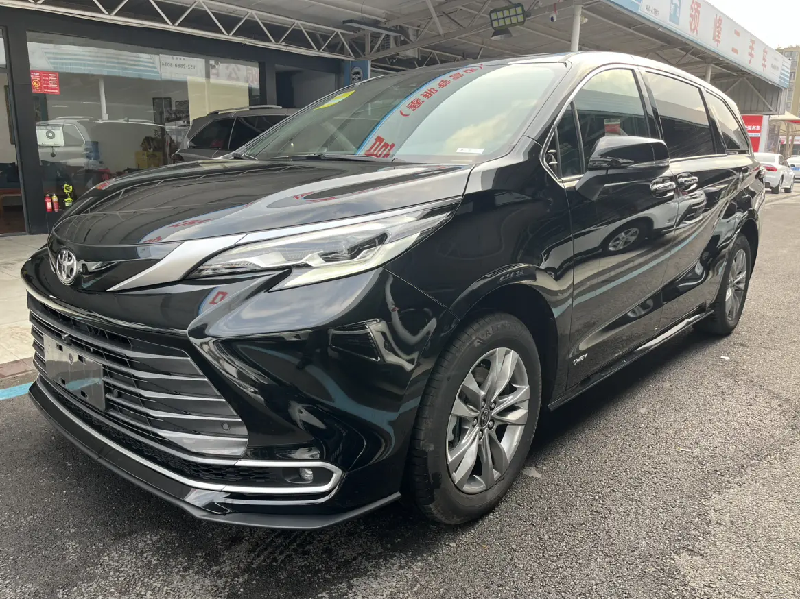 Toyota Sienna  из Китая