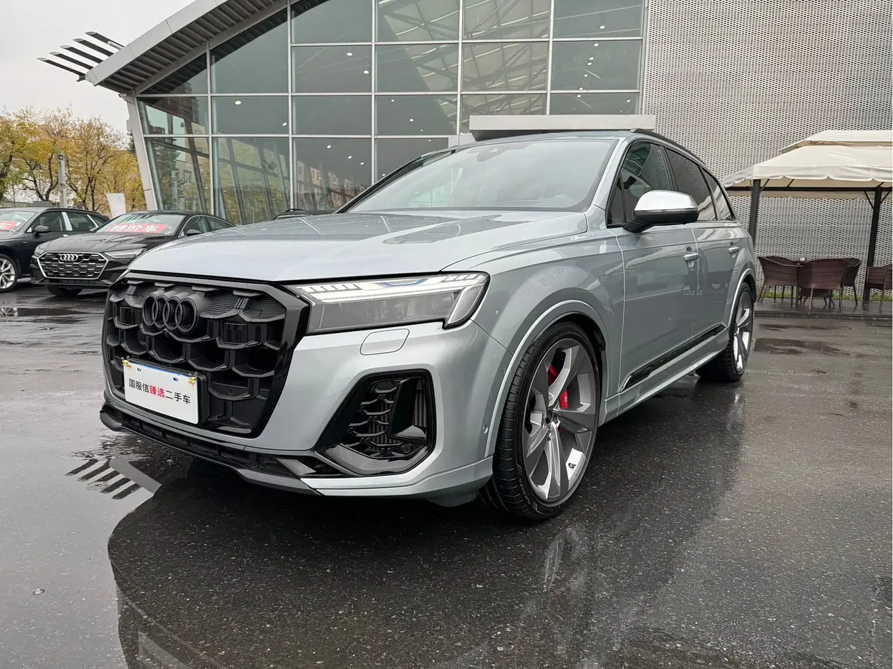 Audi SQ7  из Китая