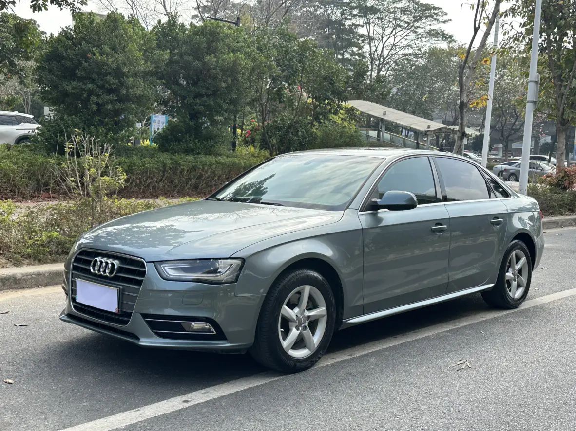 Audi A4L  из Китая