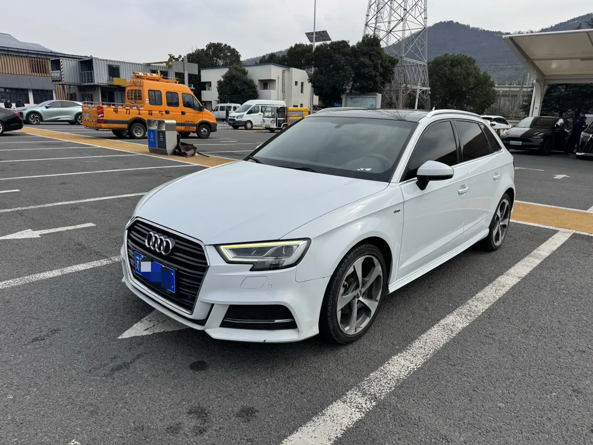 Audi A3  из Китая