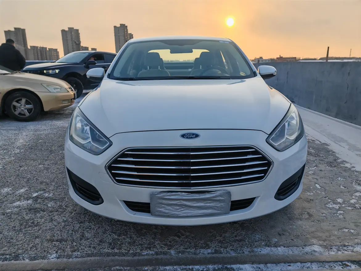 Ford Forrest  из Китая