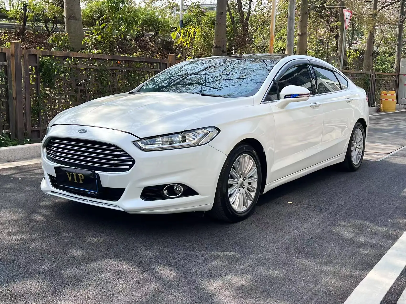 Ford Mondeo  из Китая