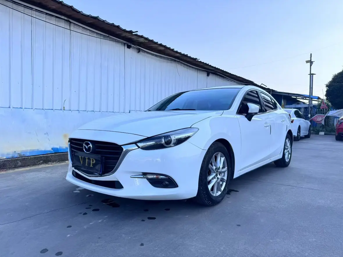 Mazda Axela (Mazda3)  из Китая