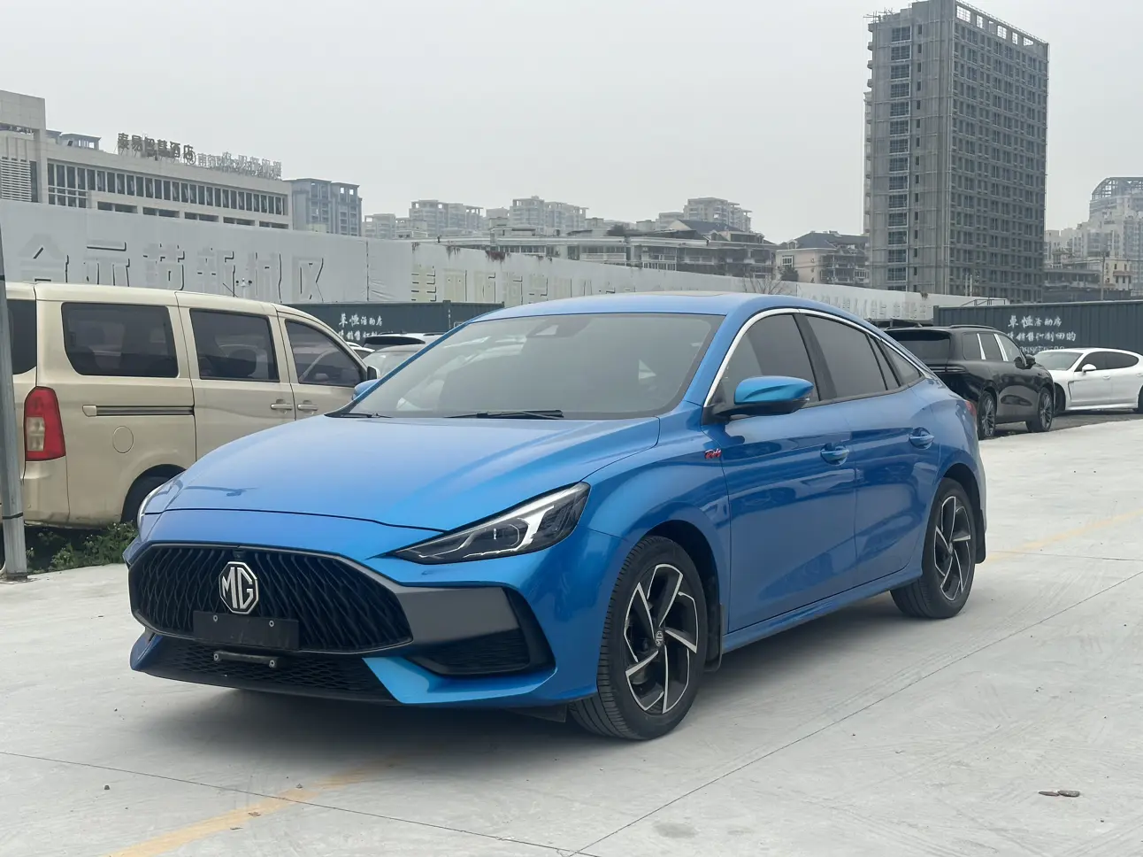 MG 5  из Китая