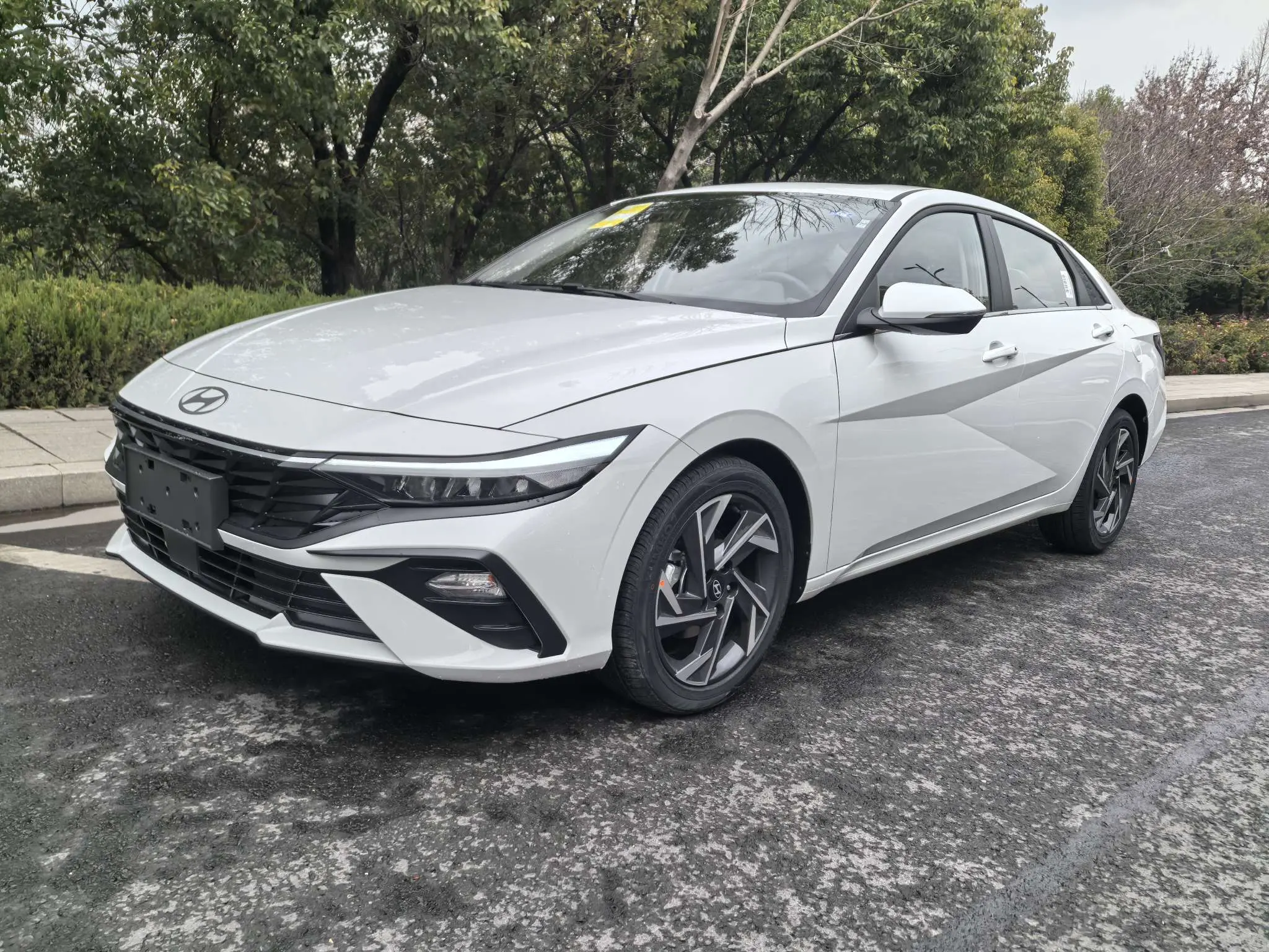 Hyundai Elantra  из Китая