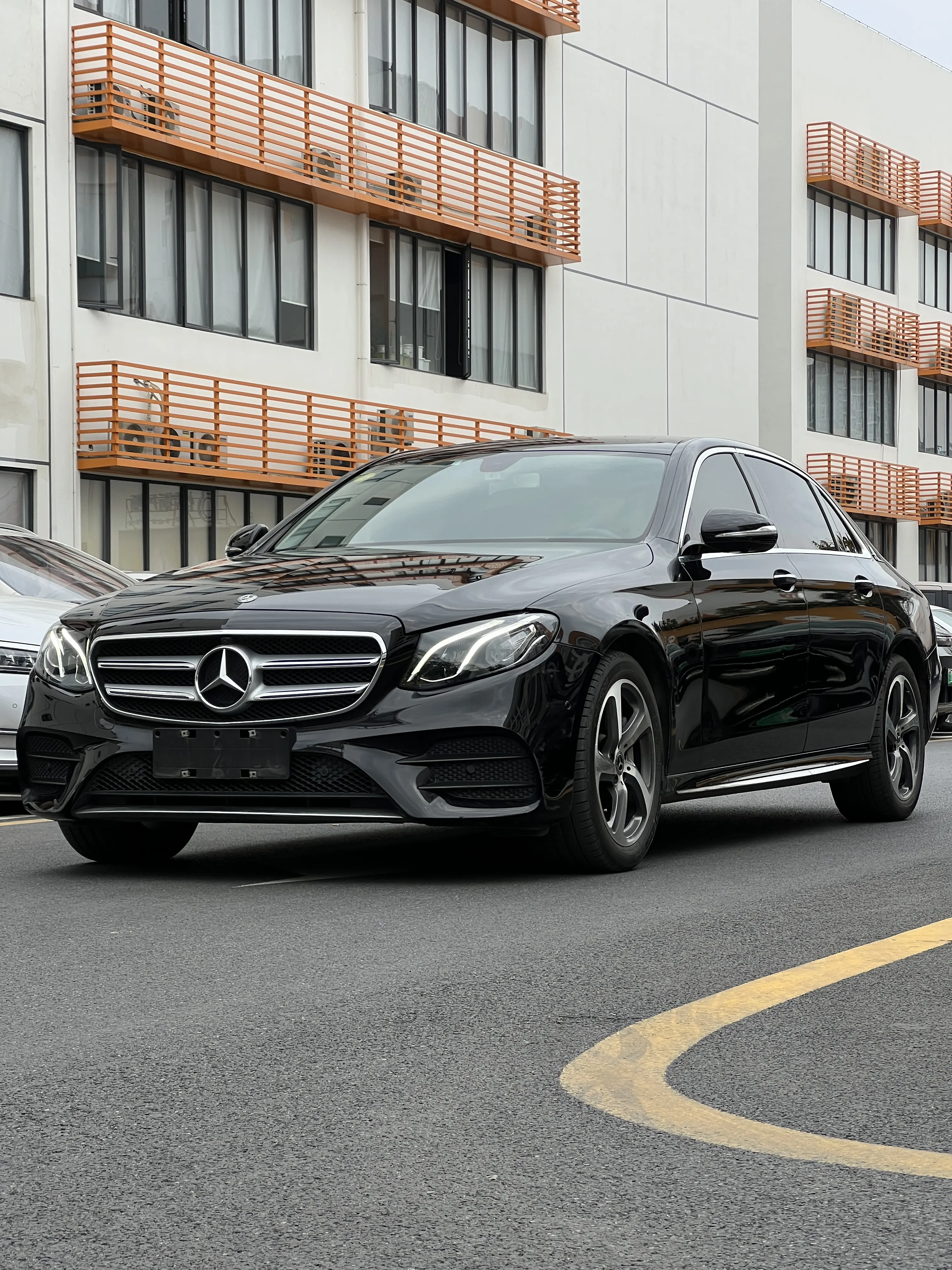 Mercedes-Benz E-Class  из Китая