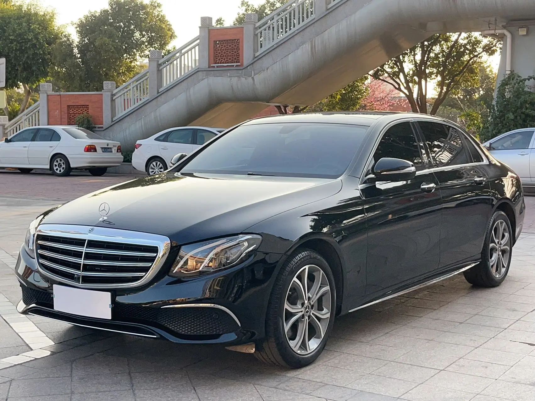 Mercedes-Benz E-Class  из Китая