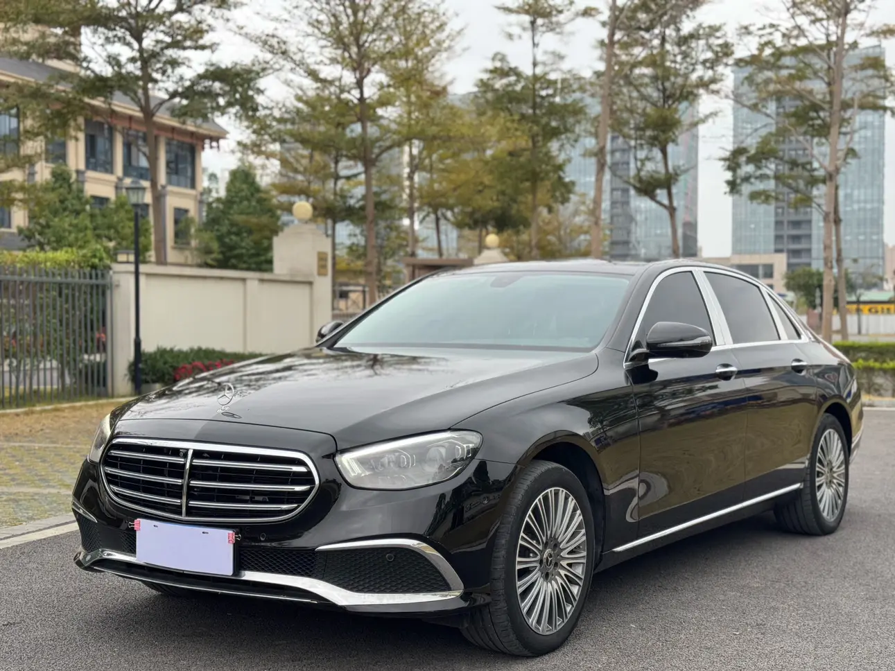 Mercedes-Benz E-Class  из Китая