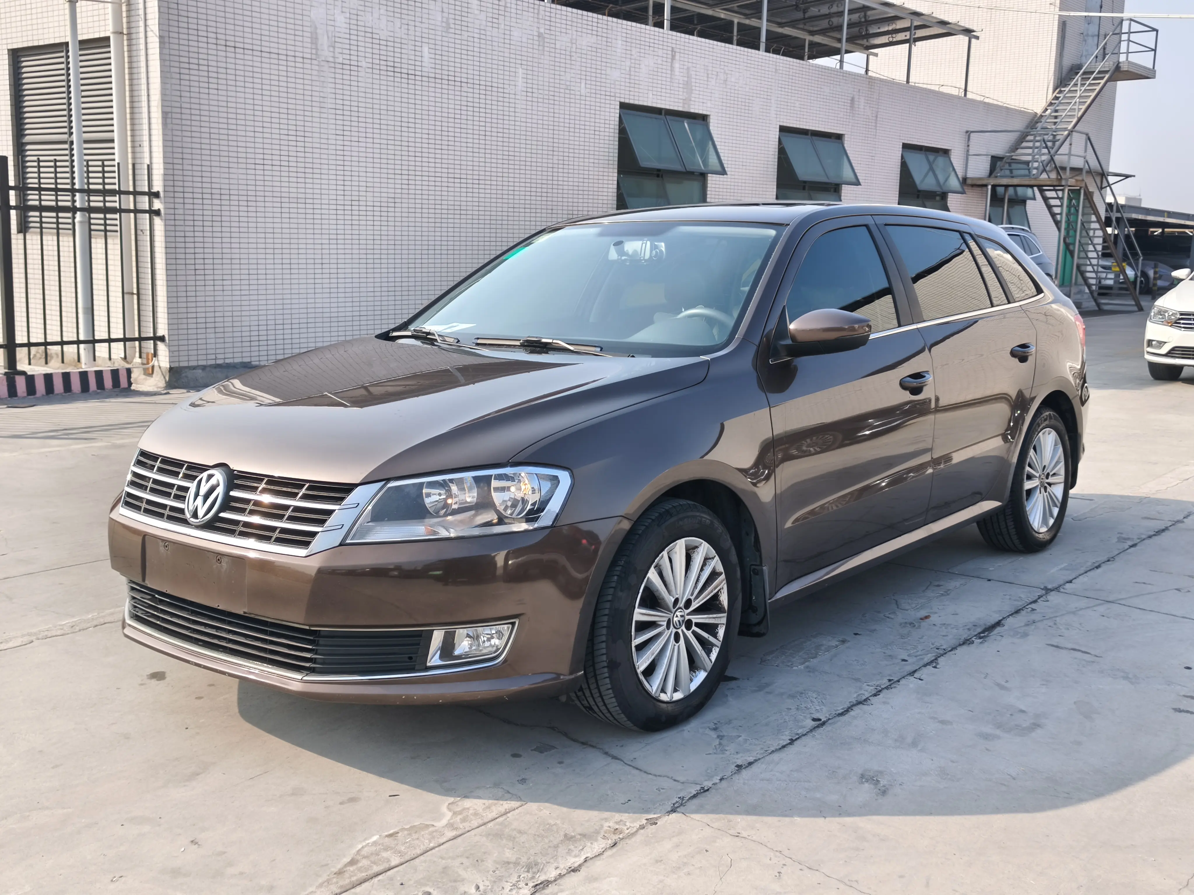 Volkswagen Langxing  из Китая