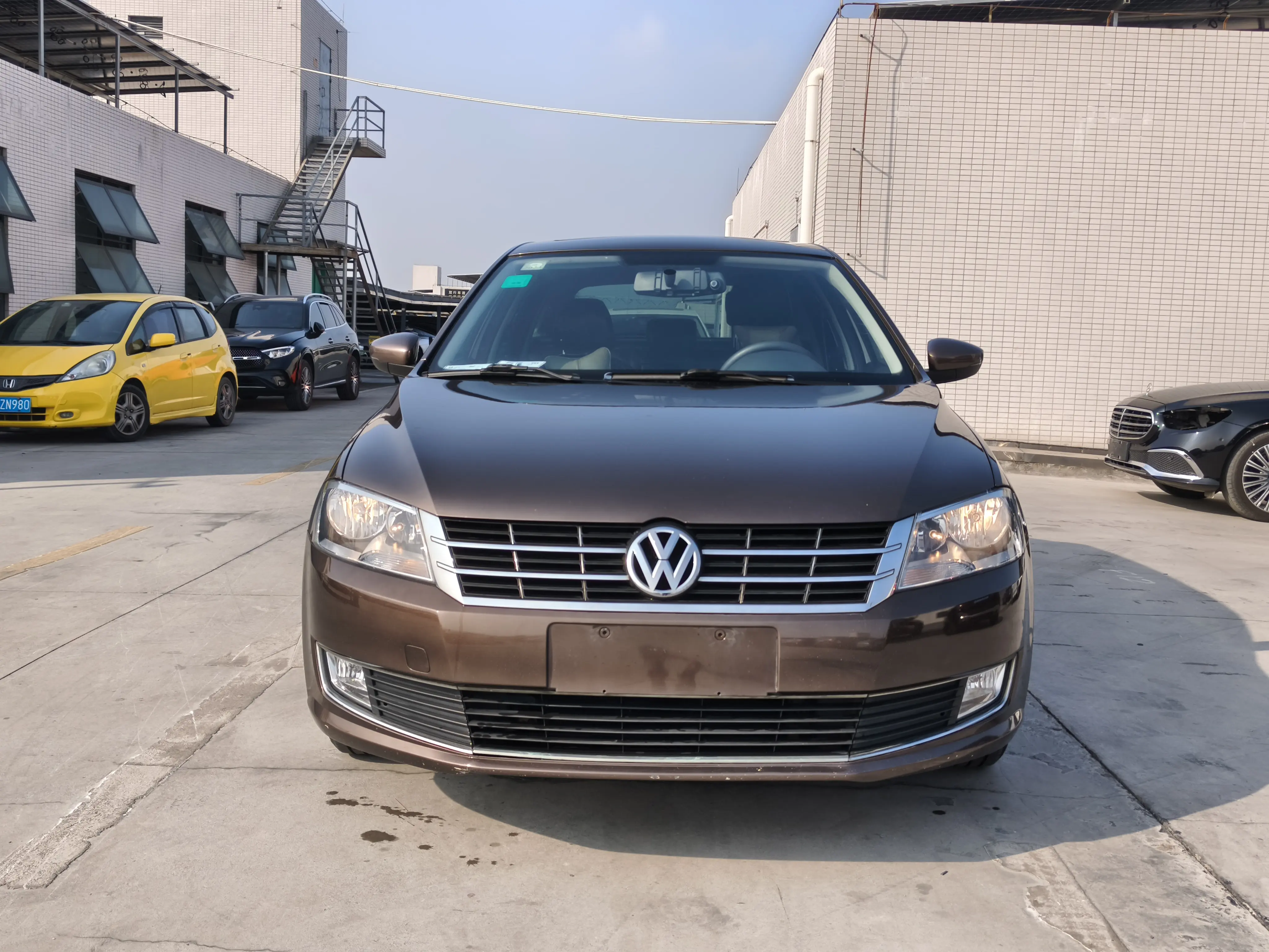 Volkswagen Langxing  из Китая