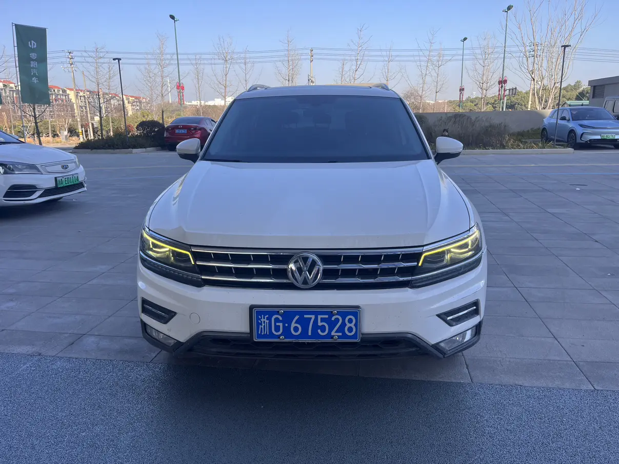 Volkswagen Tiguan L  из Китая