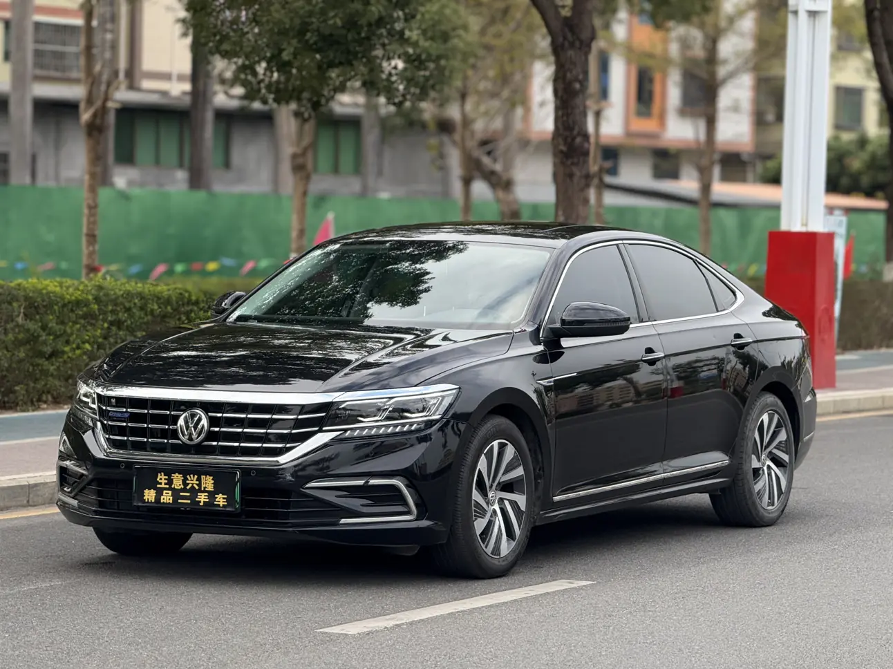 Volkswagen Passat PHEV  из Китая