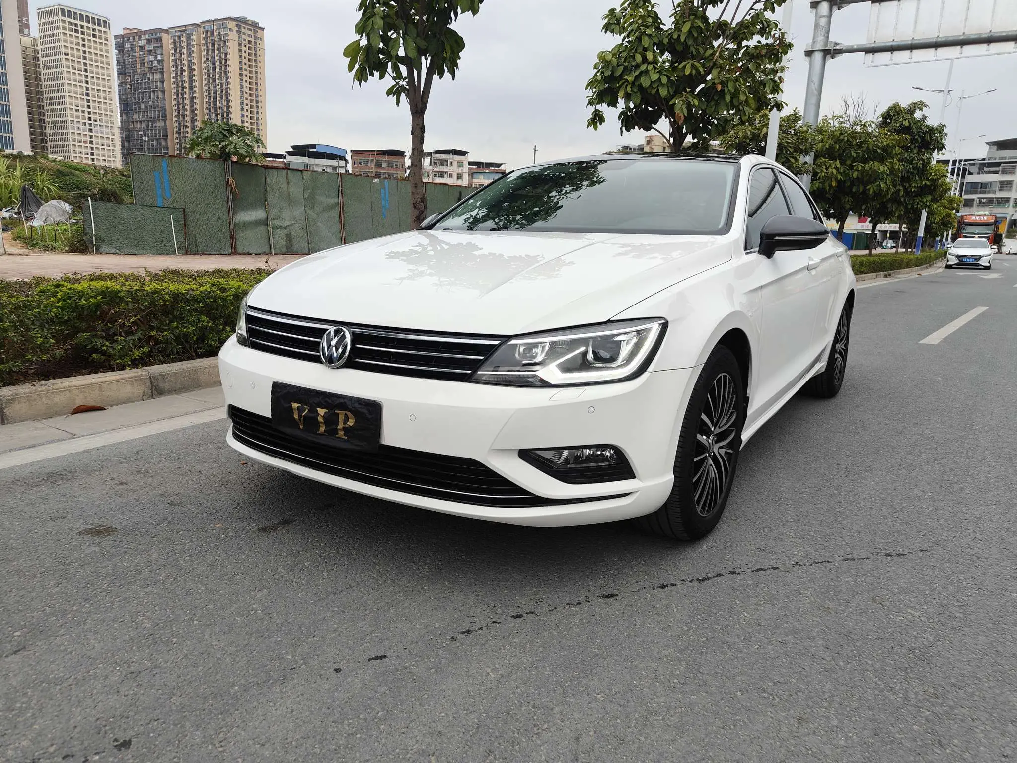 Volkswagen Lamando (Lingdu)  из Китая