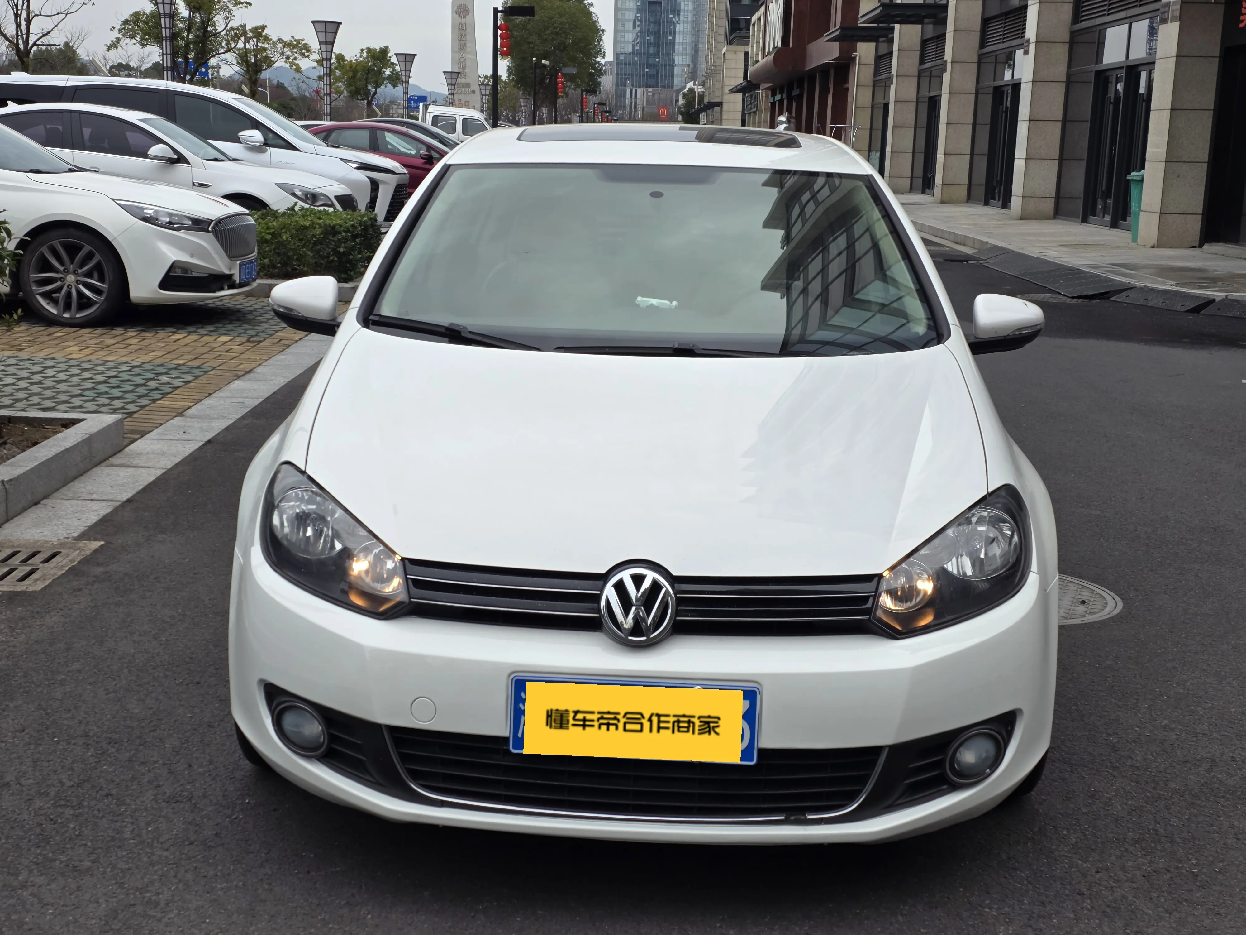 Volkswagen Golf  из Китая