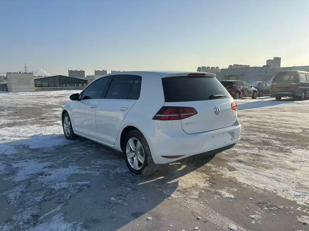 Volkswagen Golf  из Китая