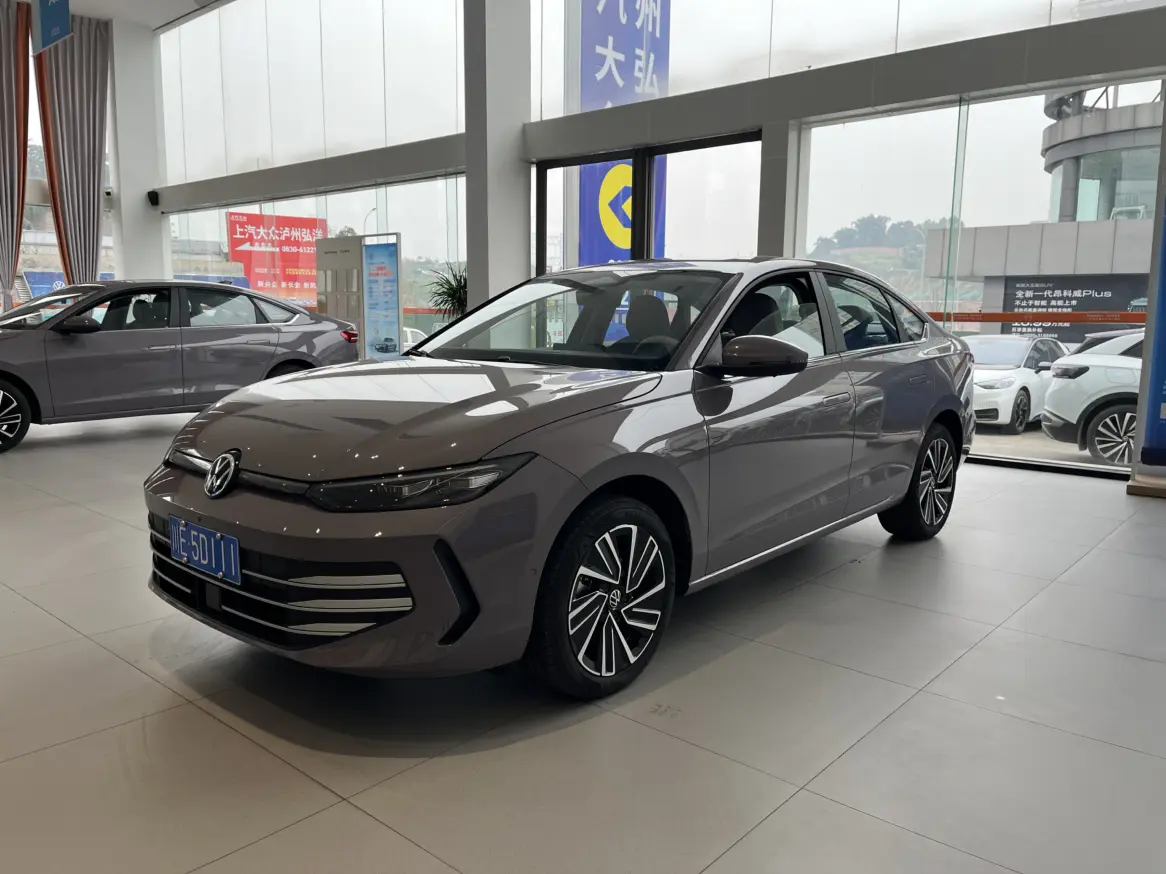 Volkswagen Lavida  из Китая