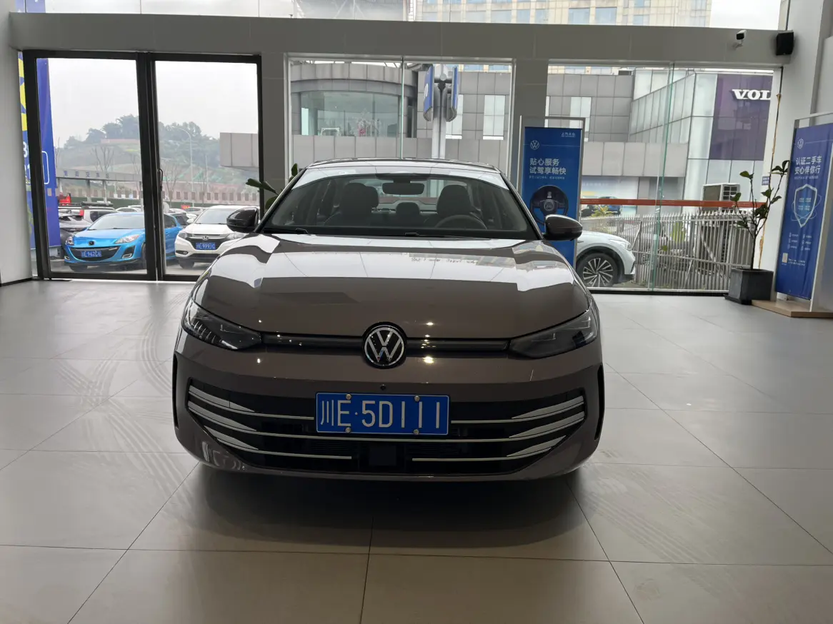 Volkswagen Lavida  из Китая