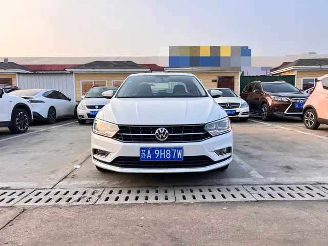 Volkswagen Bora  из Китая