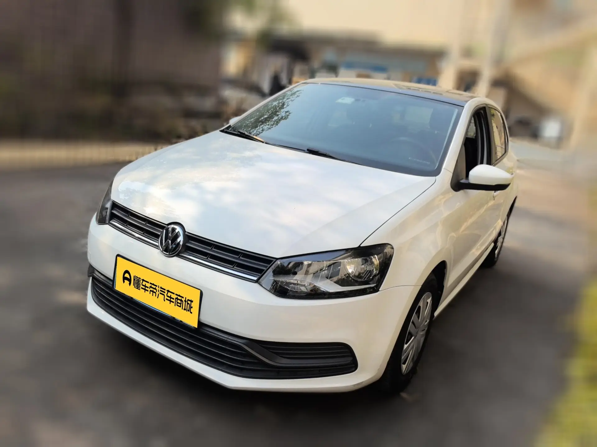 Volkswagen Polo  из Китая