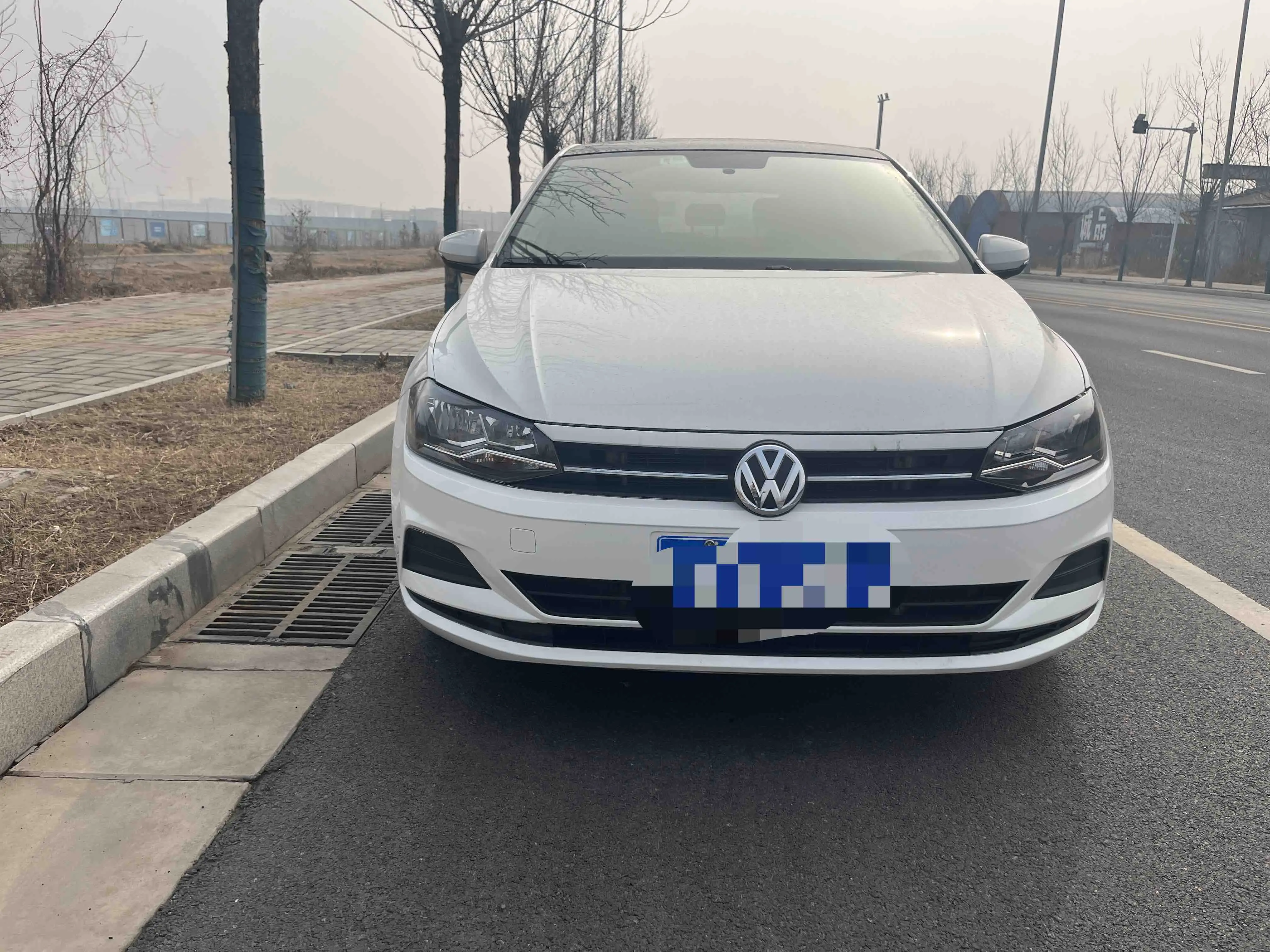 Volkswagen Polo  из Китая