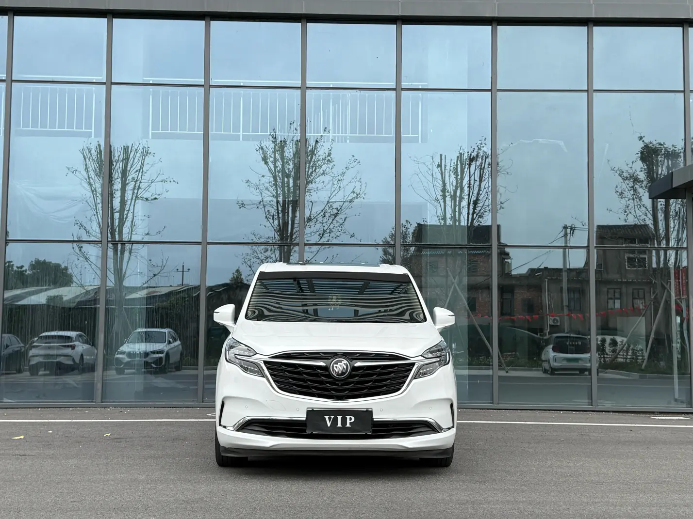 Buick GL8  из Китая