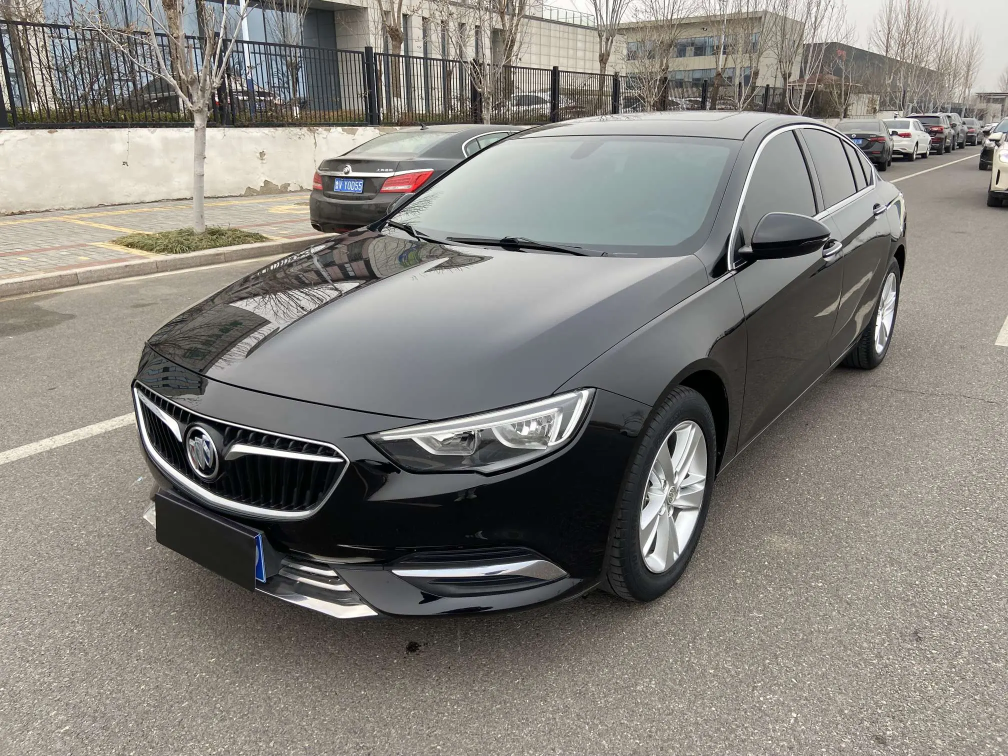 Buick Majesty  из Китая