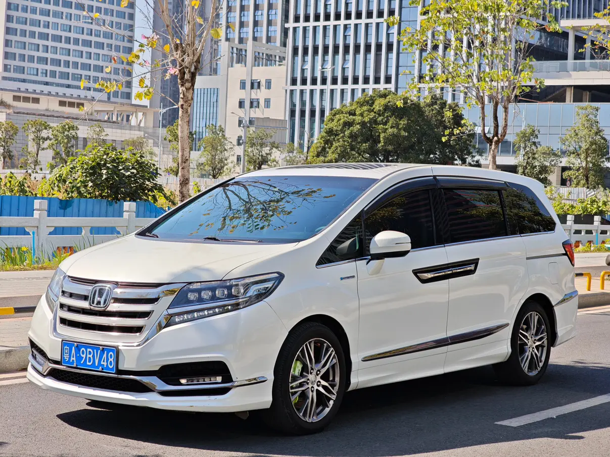 Honda Elysion (Alison)  из Китая