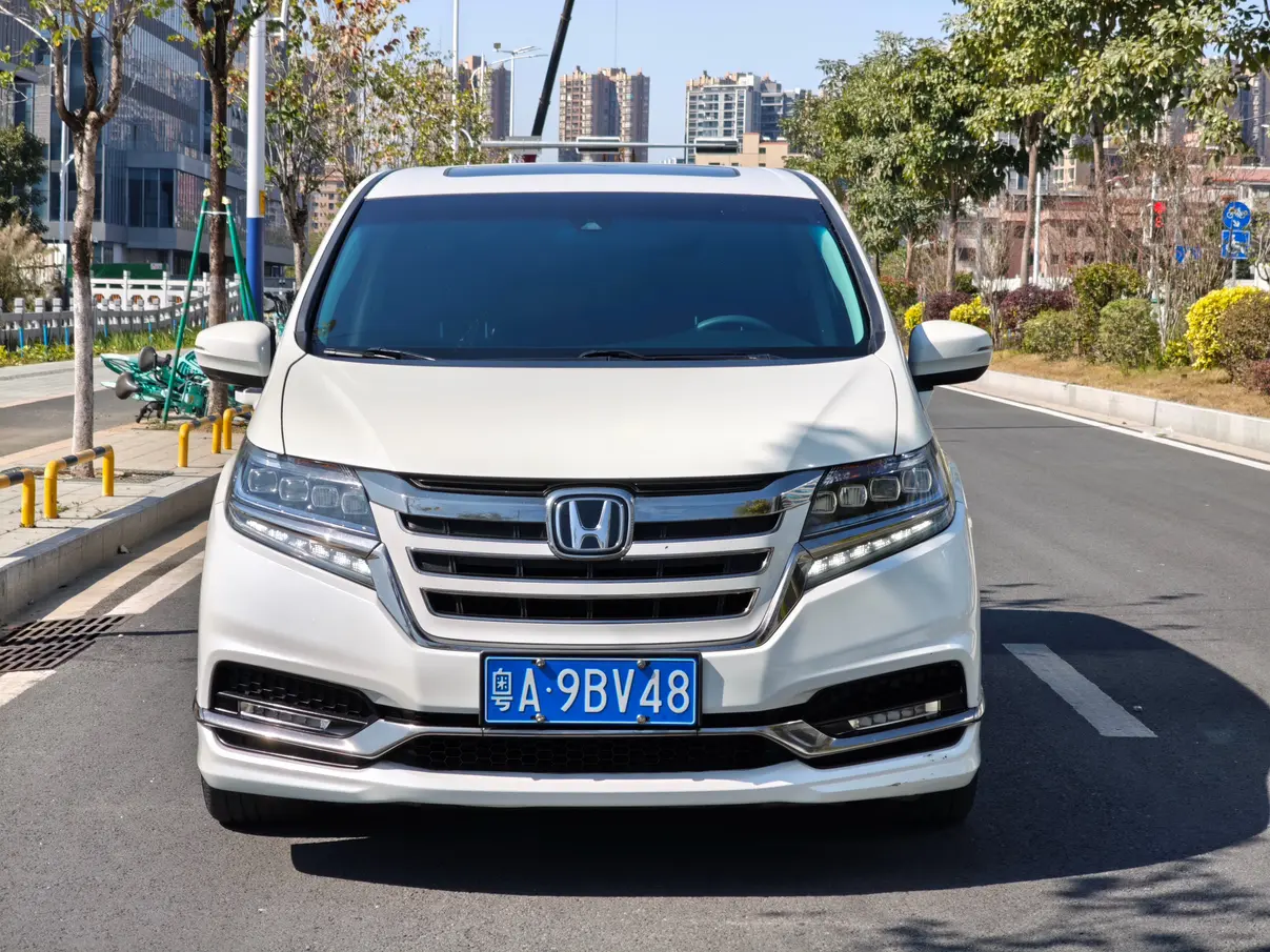 Honda Elysion (Alison)  из Китая