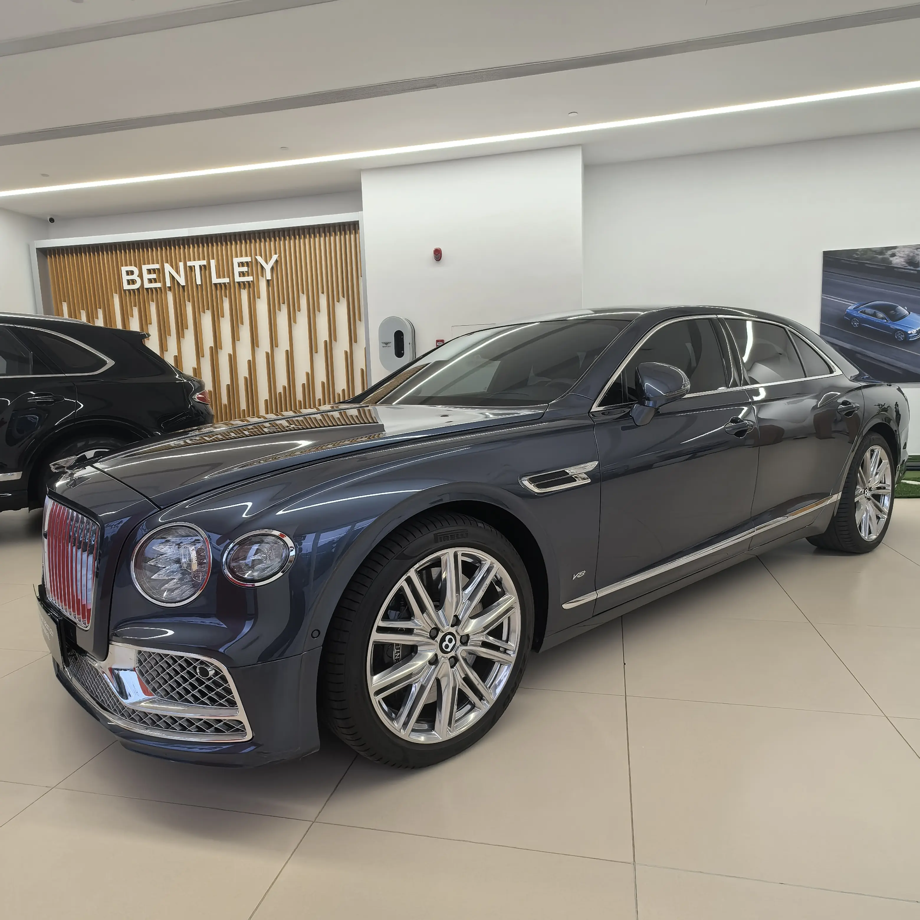 Bentley Galloping  из Китая