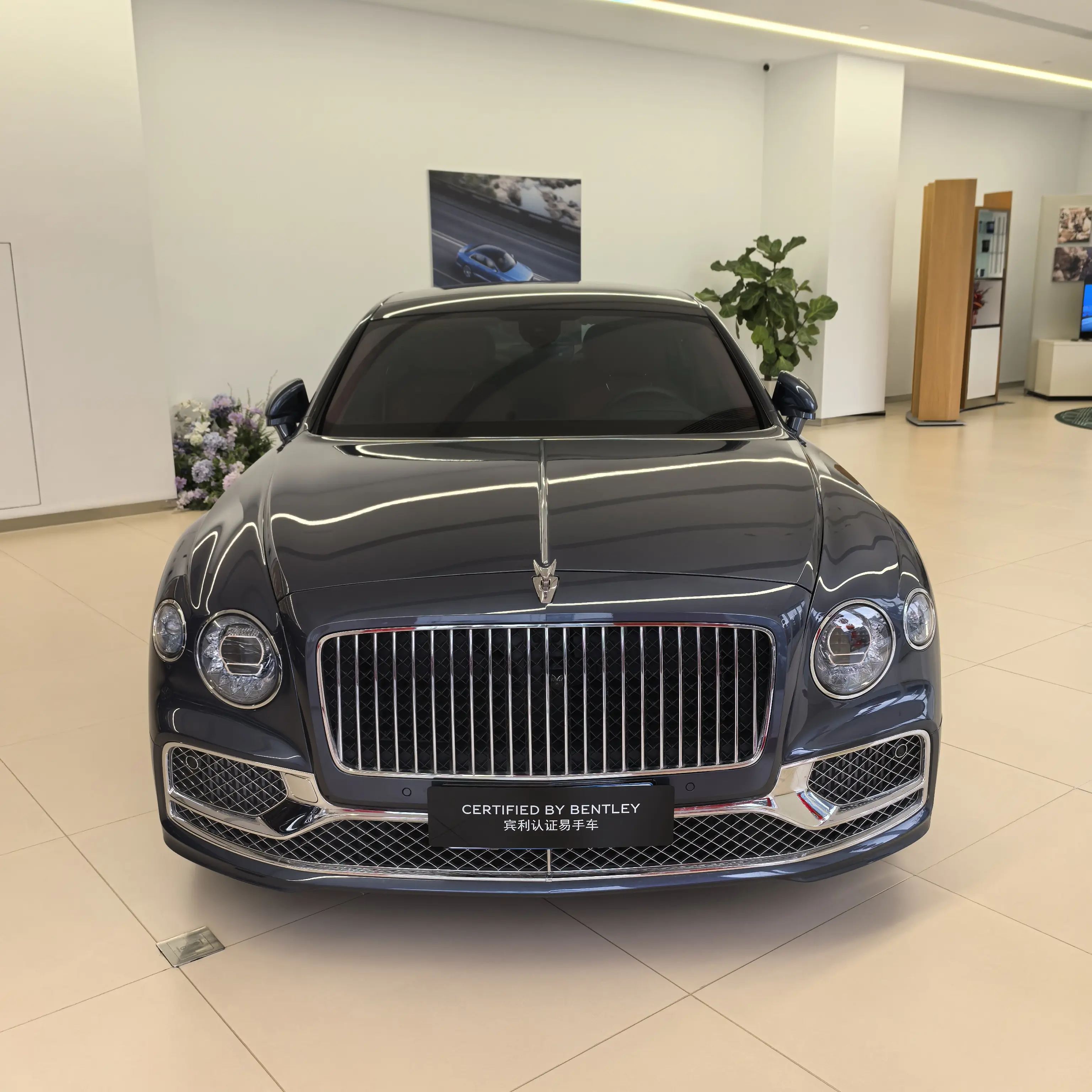 Bentley Galloping  из Китая