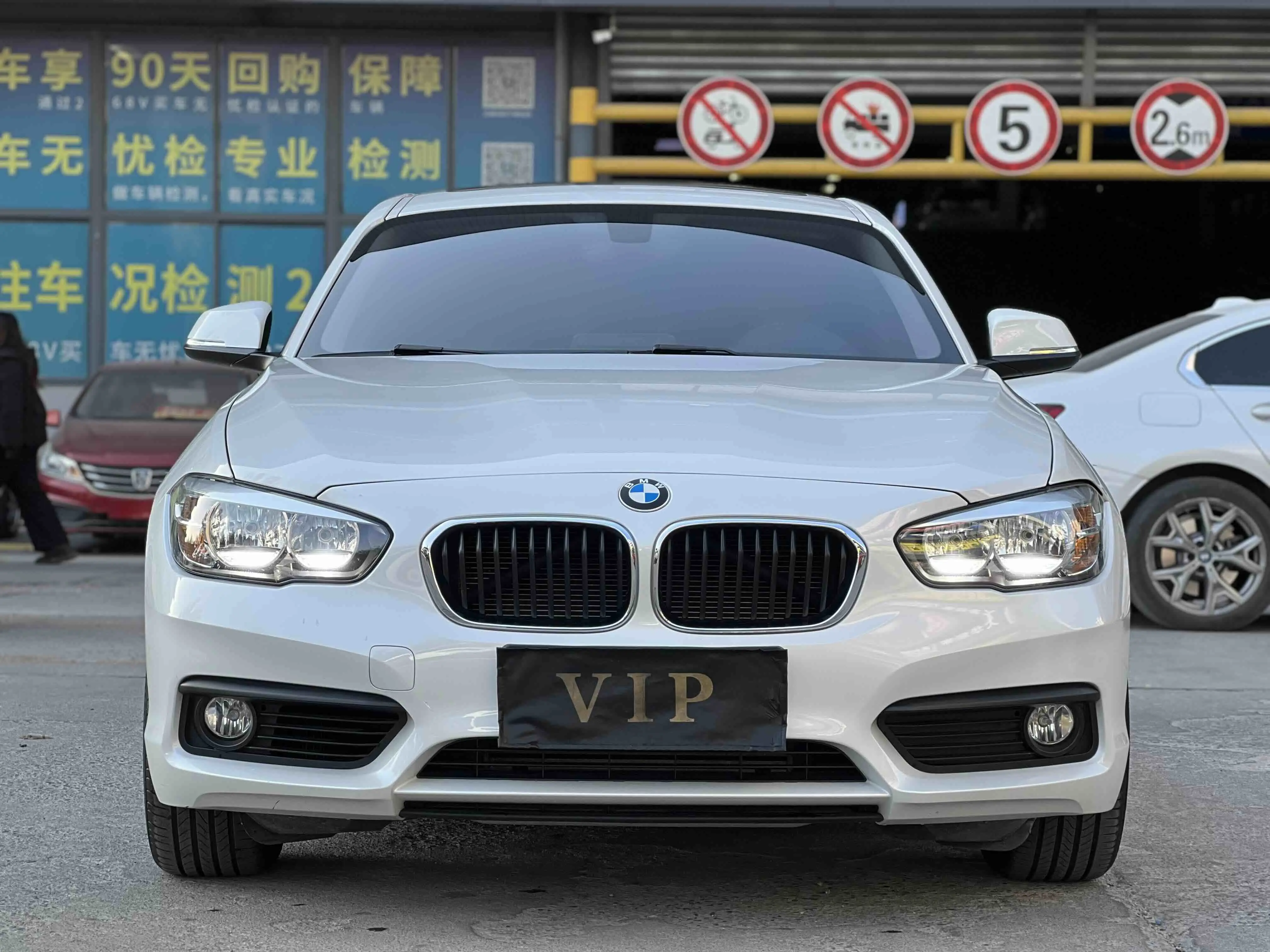 BMW 1 Series  из Китая