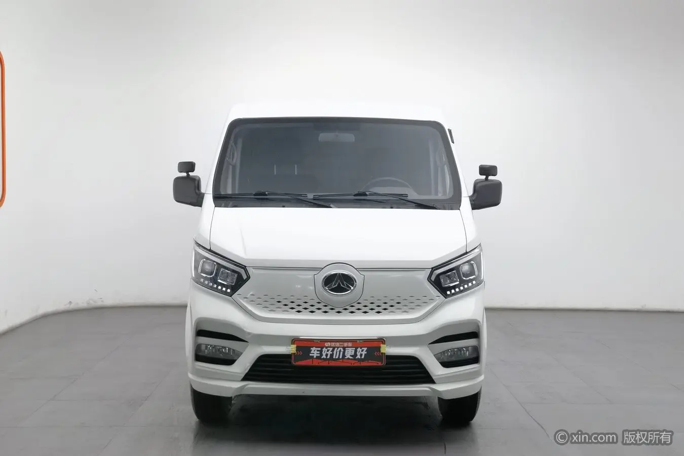 Jiangling E Lufu  из Китая