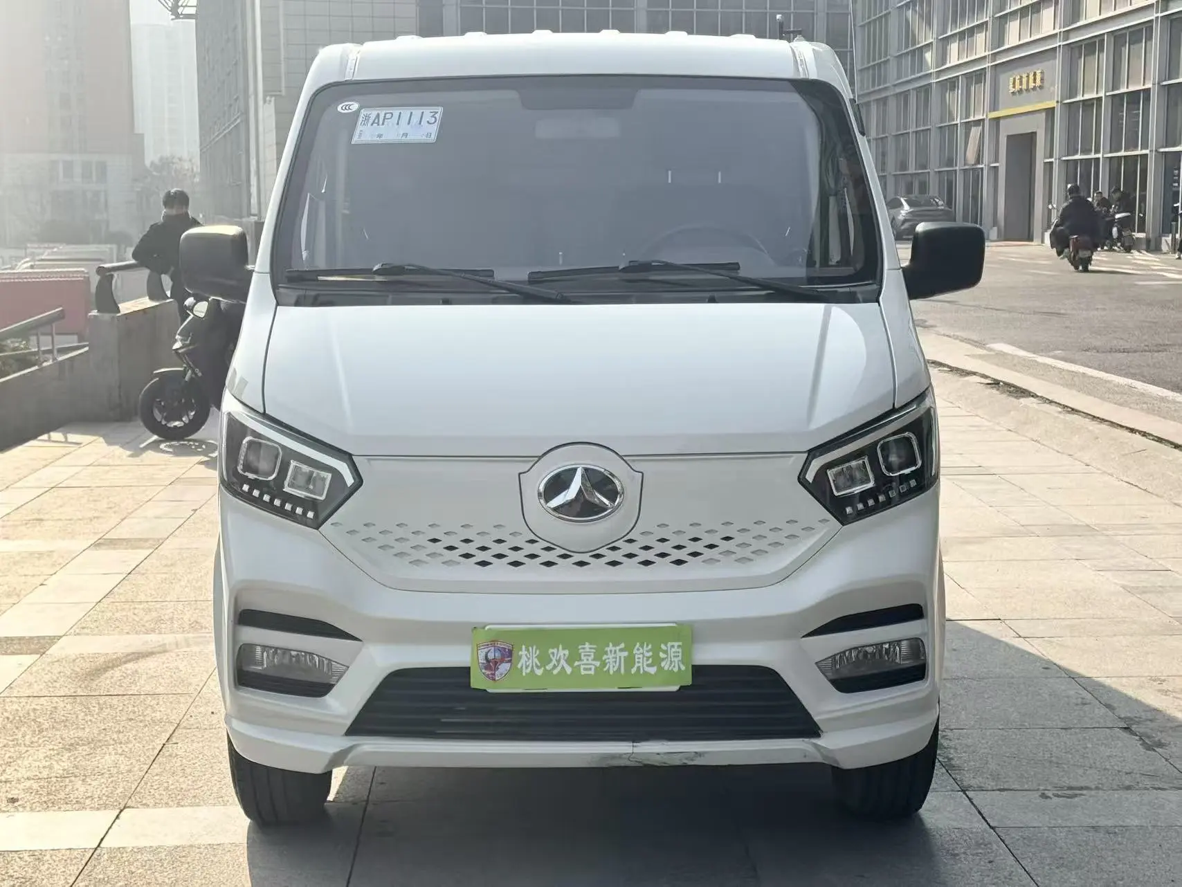 Jiangling E Lufu  из Китая