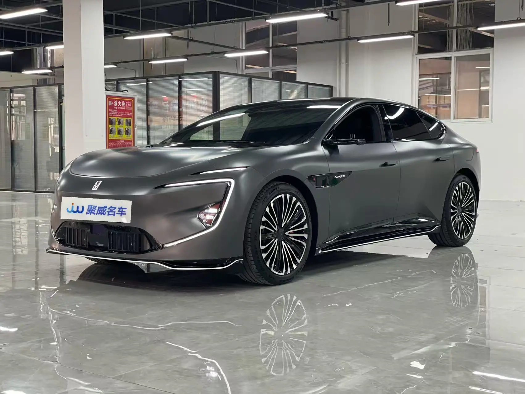 AVATR 12  из Китая