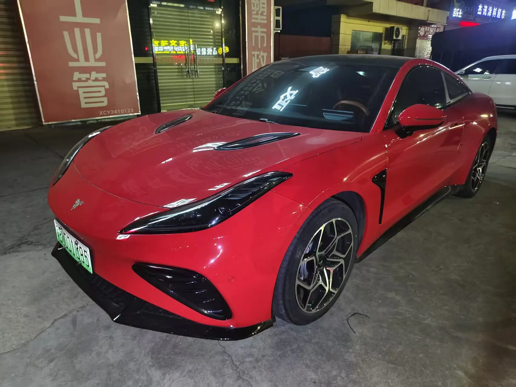 NETA Nezha GT  из Китая