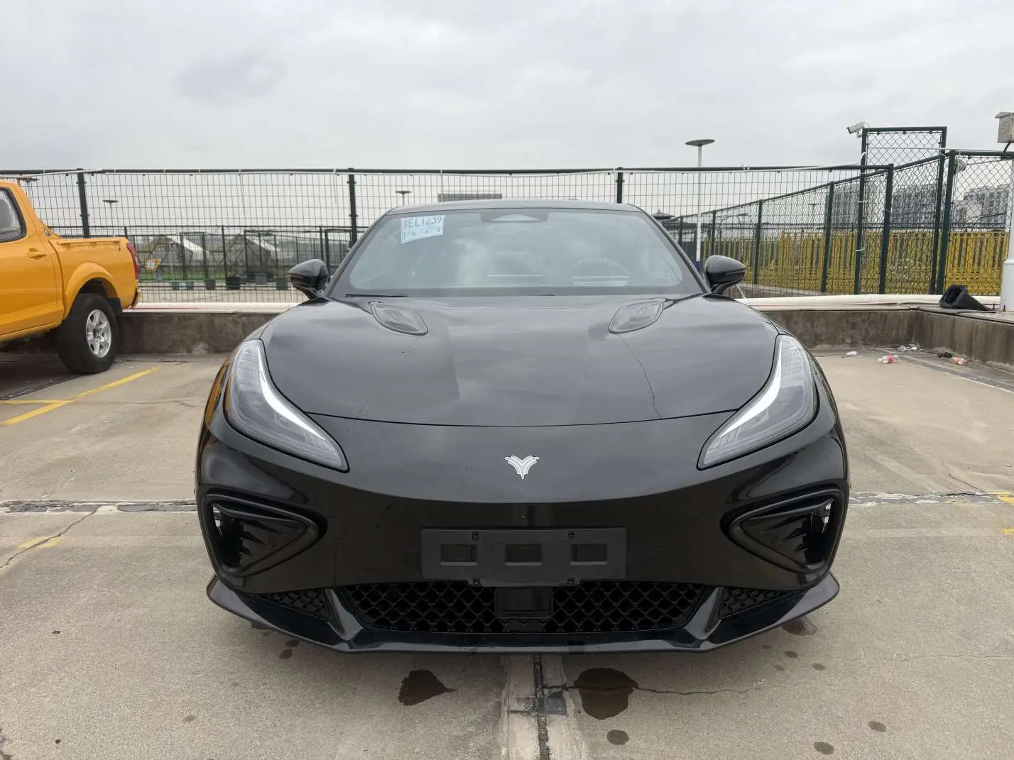 NETA Nezha GT  из Китая