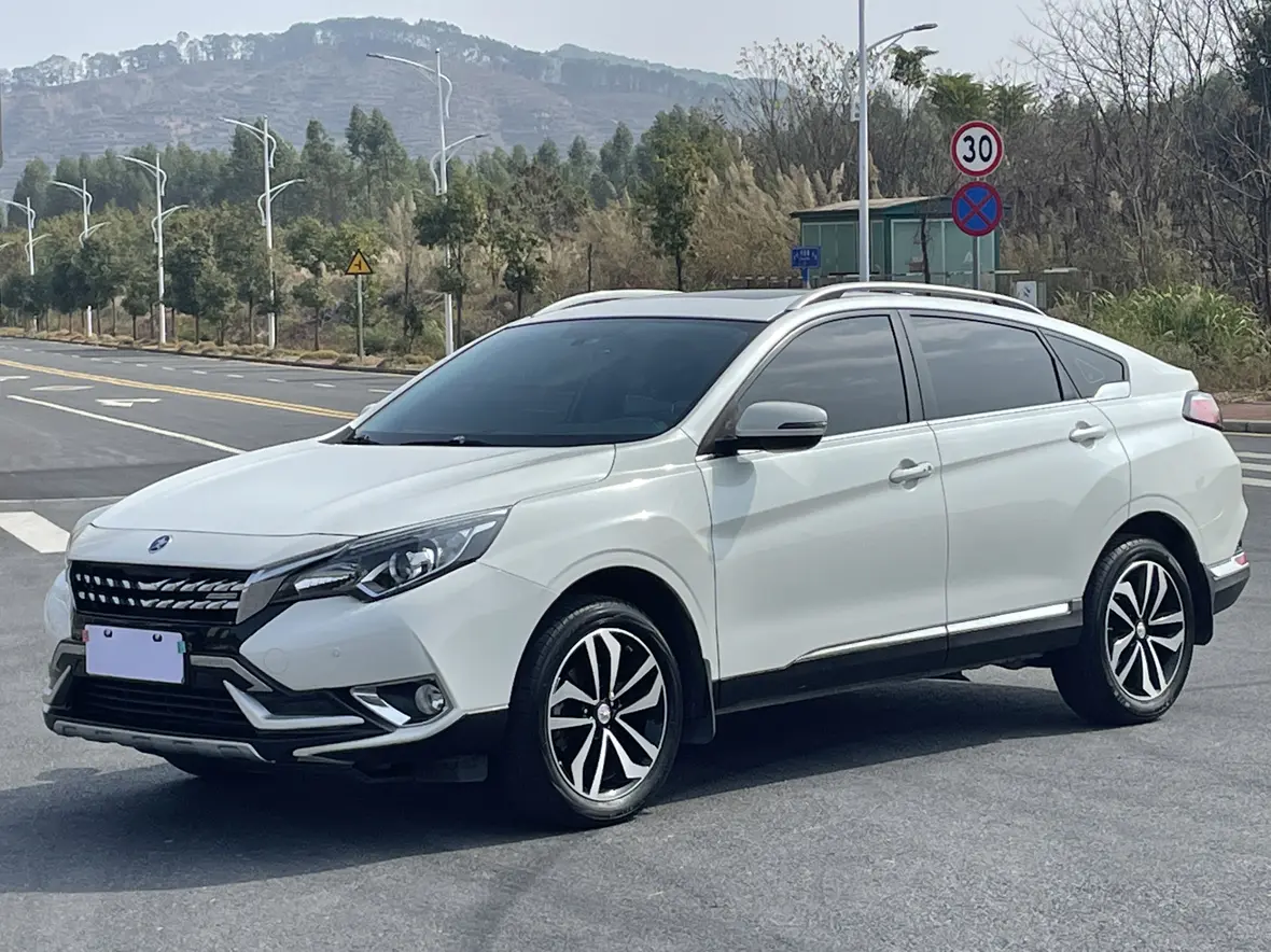 Kai Chen Venucia T90  из Китая