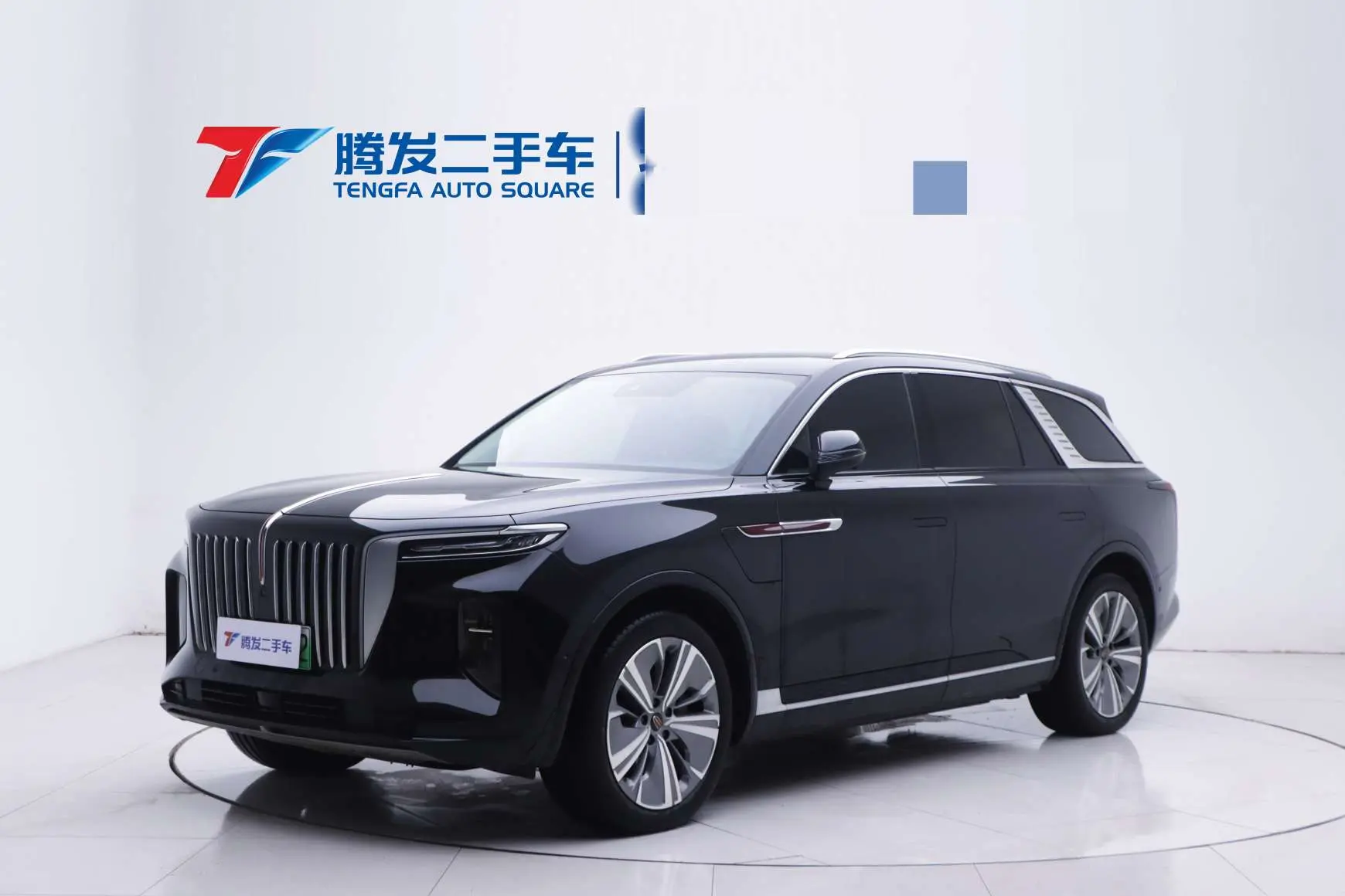 Hongqi E-HS9  из Китая